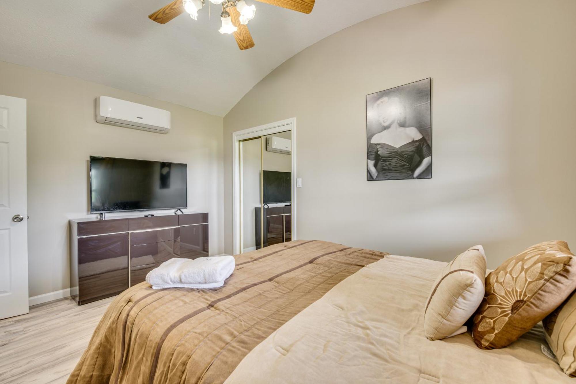 Modern Harveys With Access! Apartment *