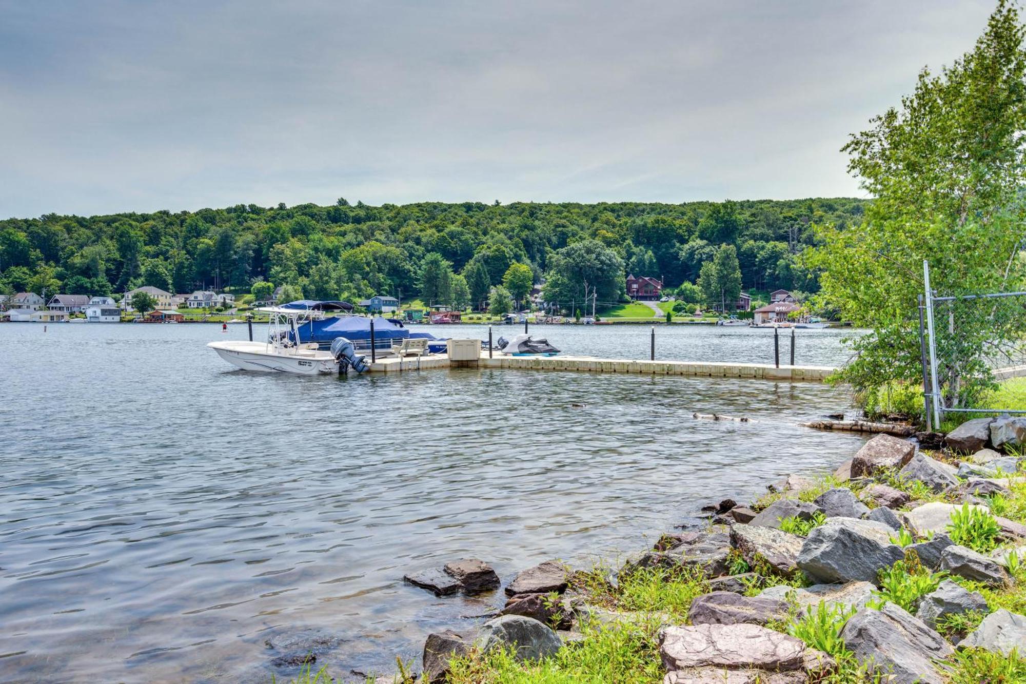 Modern Harveys With Access! * Harveys Lake