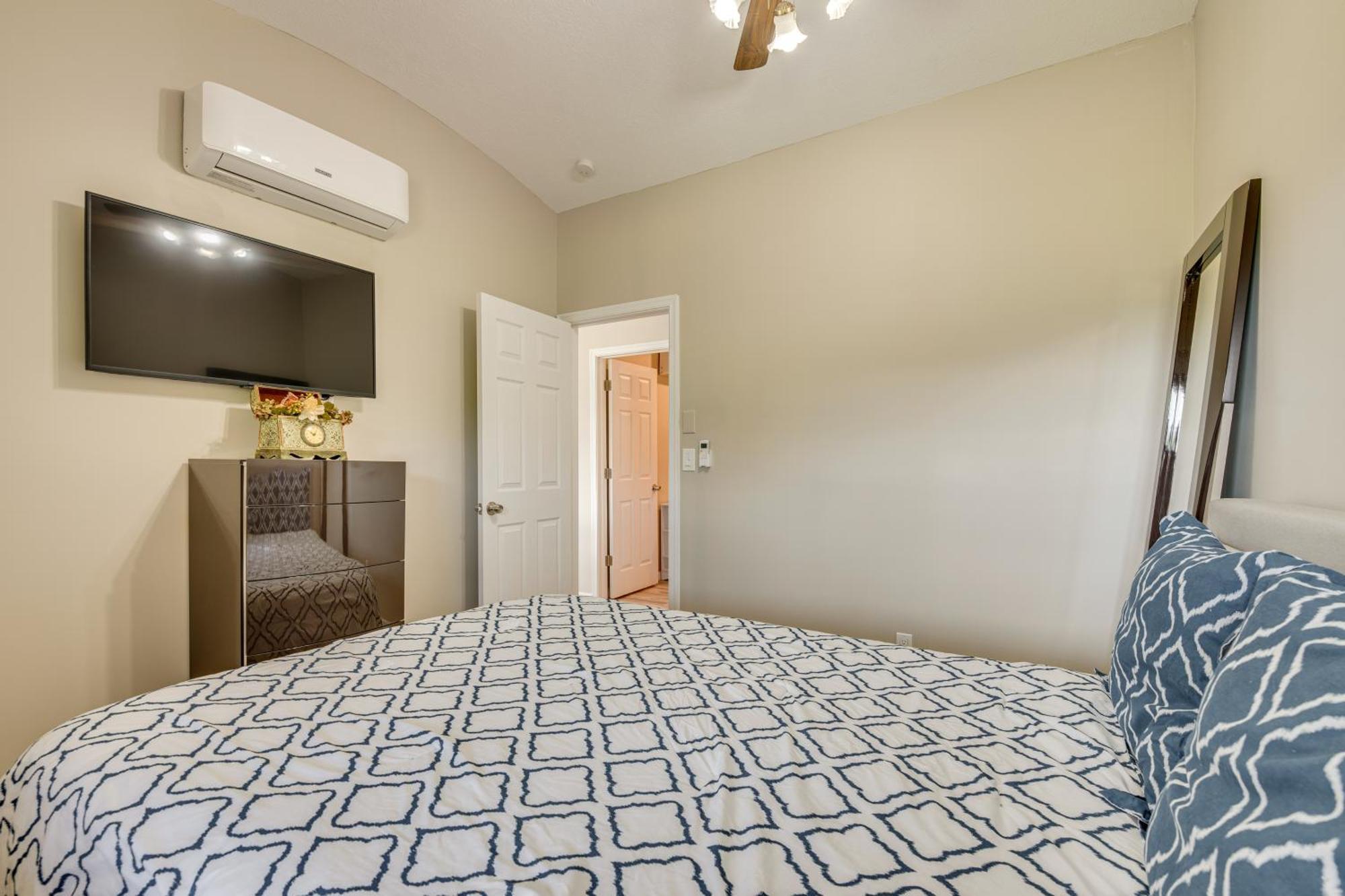 Modern Harveys With Access! Harveys Lake